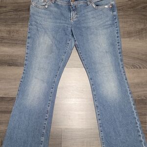 Like New!American Eagle Light Blue Flare Jeans !!MAKE ME A OFFER!!